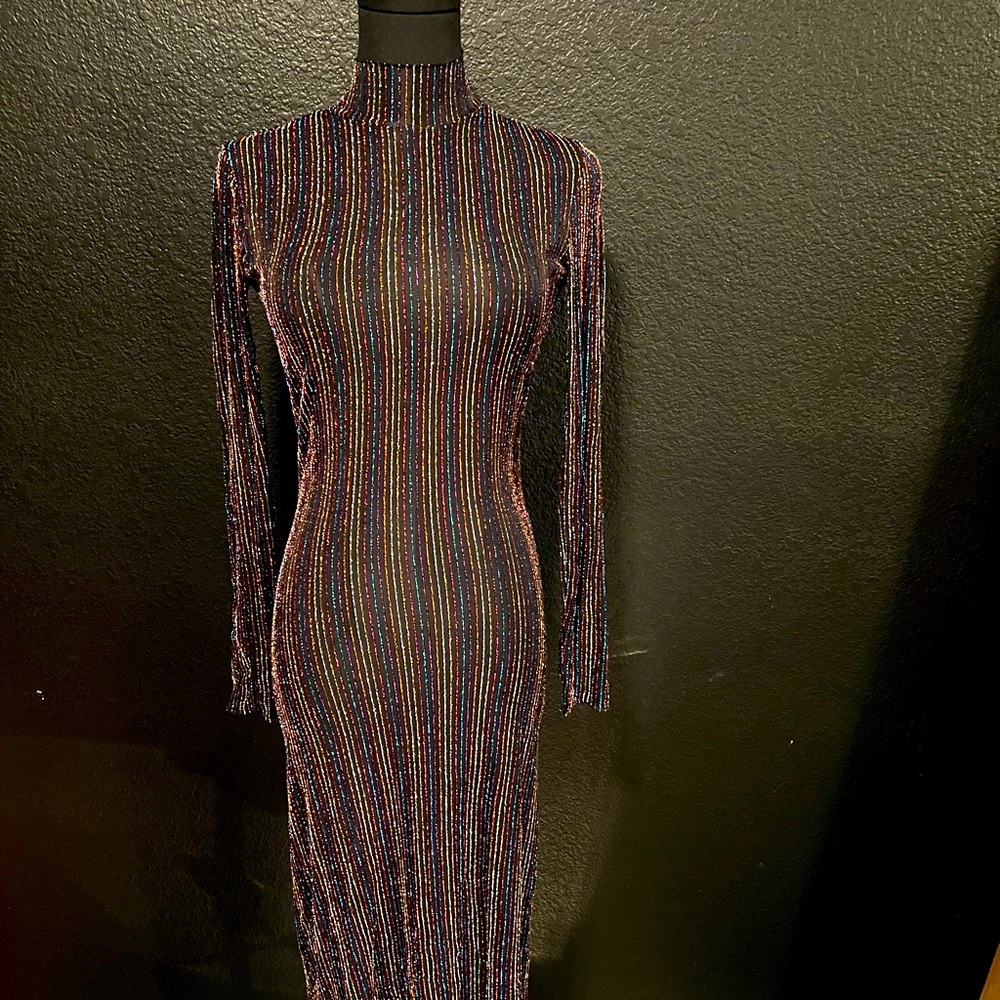Pre-owned dress from Revolve. Size XS.